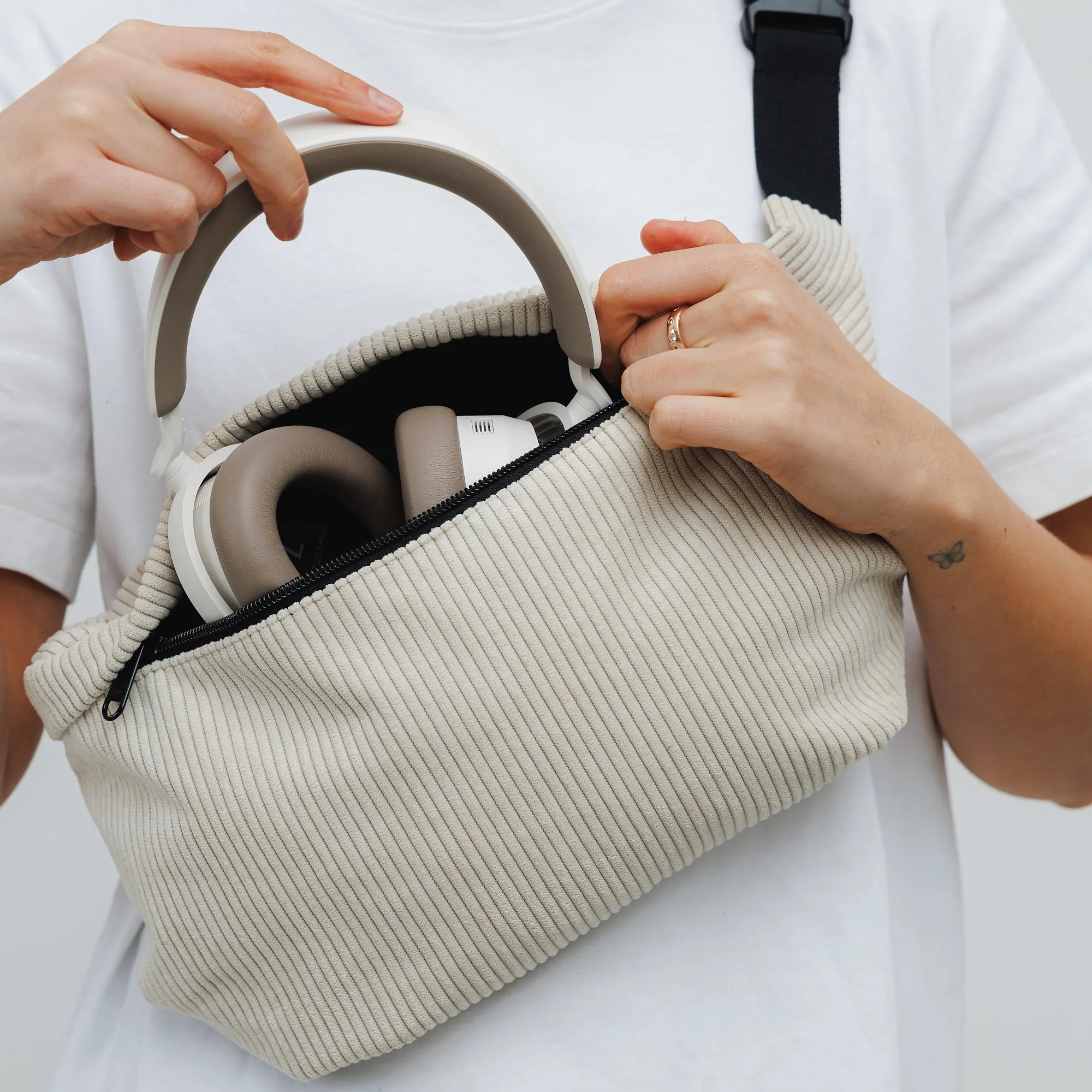 Bauchtasche Groß Eckig Cord - Image 17