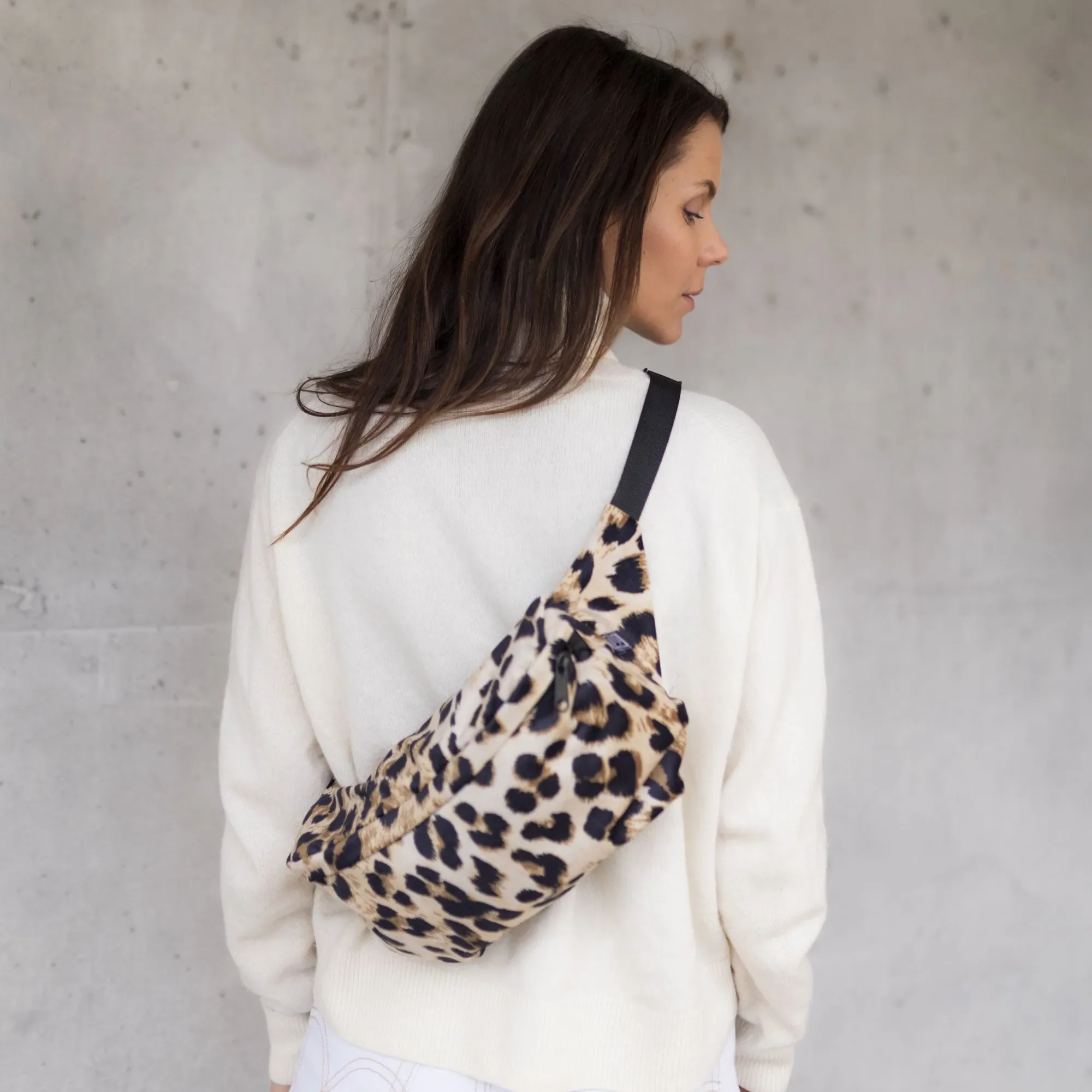 Bauchtasche Groß Eckig Samt - Image 3