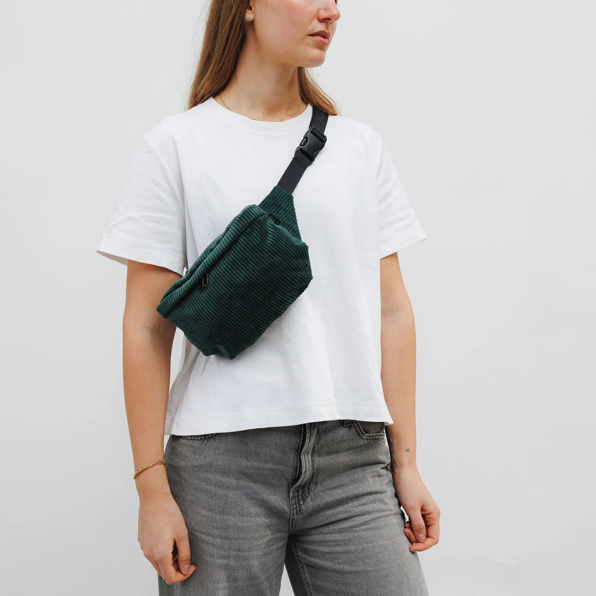Bauchtasche Medium Eckig Cord - Image 29