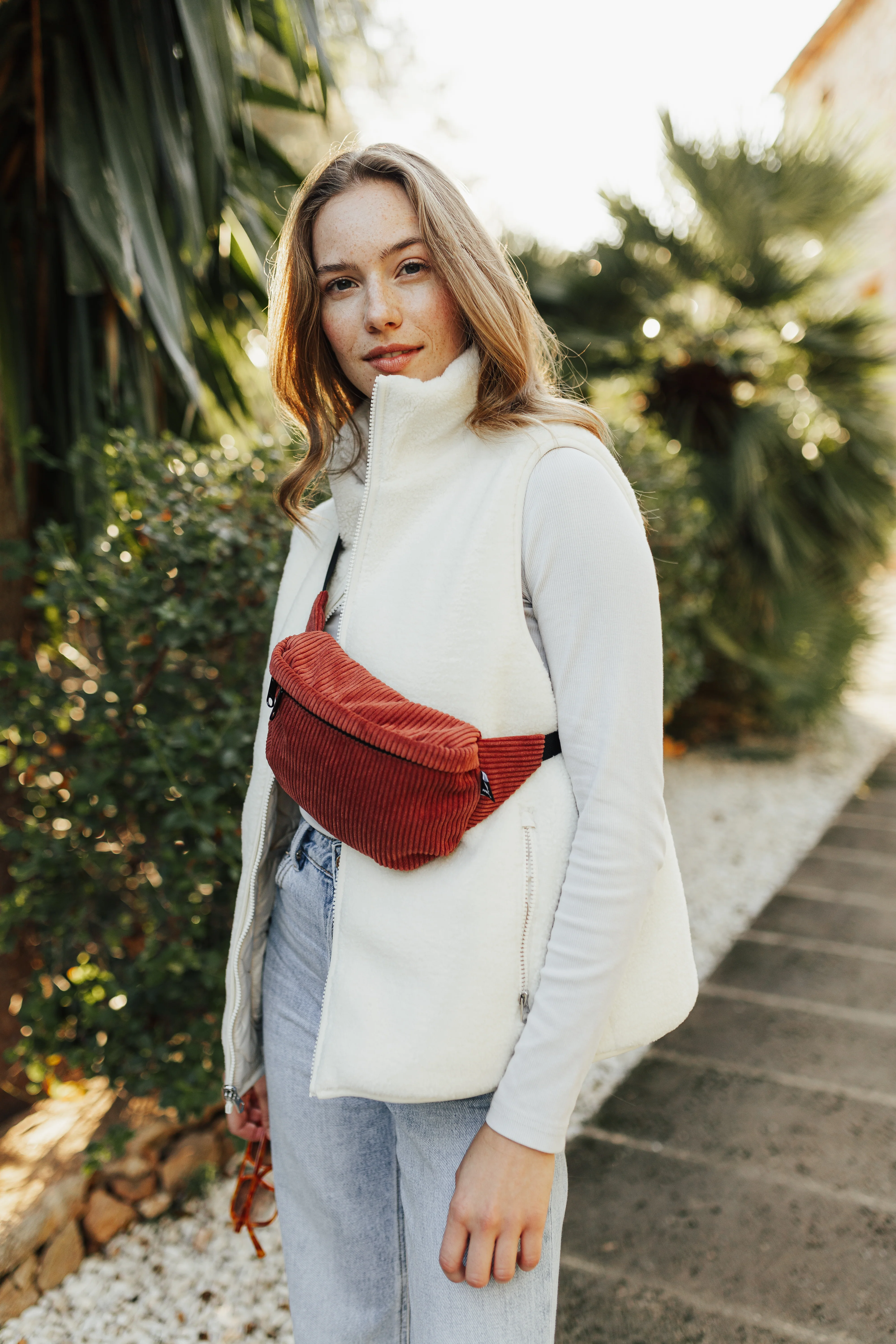 Bauchtasche Medium Eckig Cord - Image 55