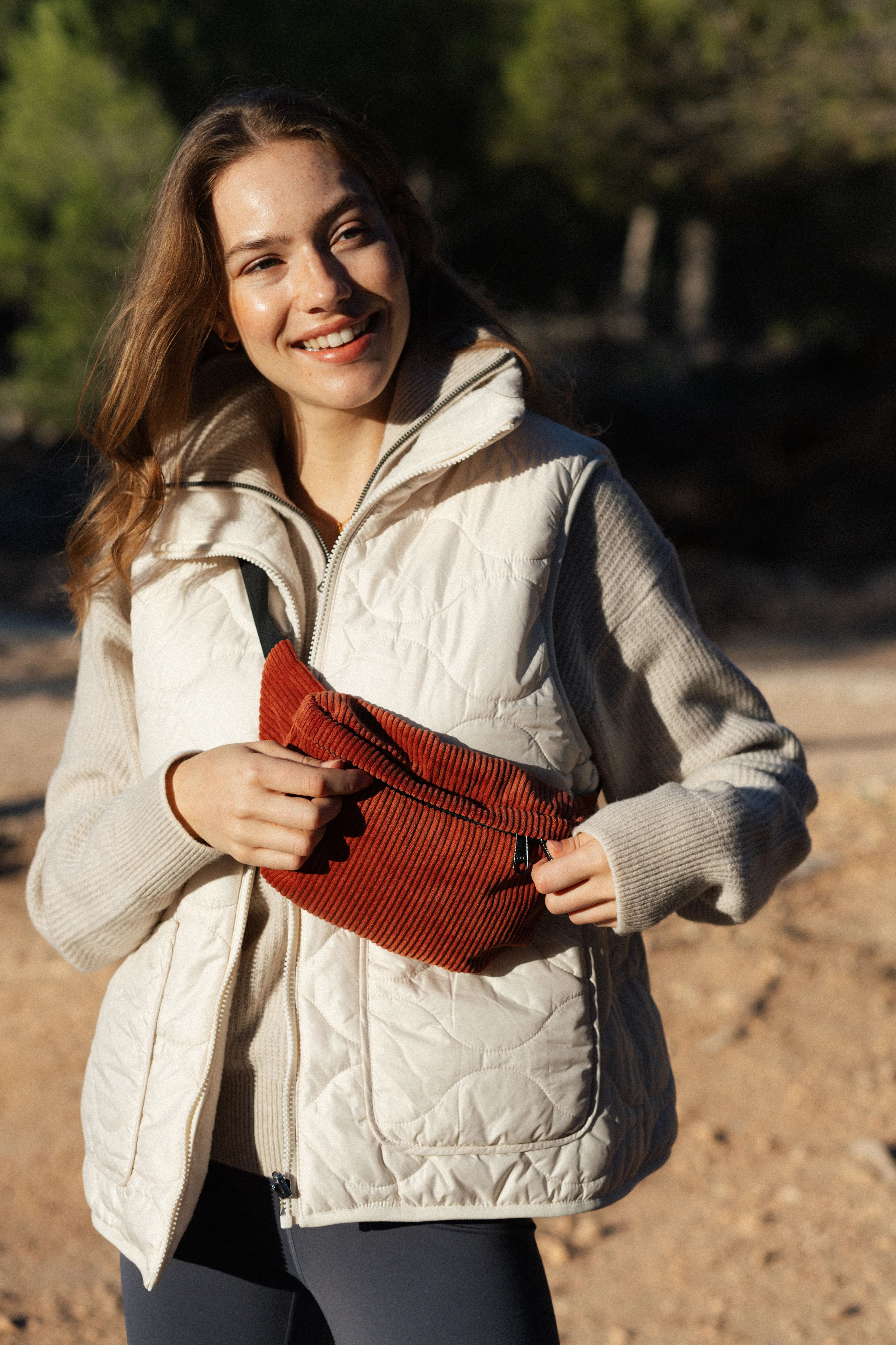 Bauchtasche Medium Eckig Cord - Image 58